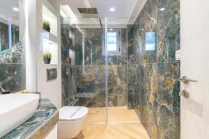 SithoniaRS Luxury Ground Floor Apartment With Private Garden