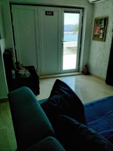 House Kapetan Nono
