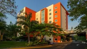 Holiday Inn Express & Suites Cuernavaca by IHG - Acapantzingo