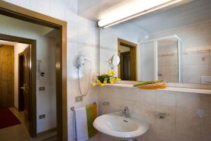 Basic Dreibettzimmer mit Gemeinschaftsbad