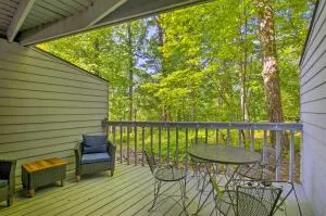 Wintergreen Resort Studio with Deck and Ski-Out Access - Lyndhurst