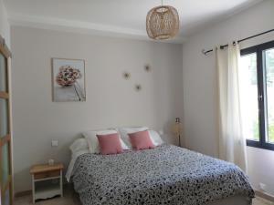 Villas Lou Mazet provencal a Eygalieres - Piscine privee : photos des chambres