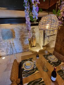 Maisons de vacances Maison au centre du village de Gordes avec vue incroyable : photos des chambres