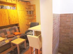 Center Studio Apartment