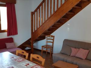 Chalets Chalet La Joue du Loup, 3 pieces, 8 personnes - FR-1-504-5 : photos des chambres