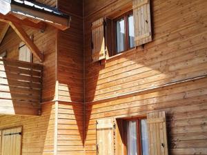 Chalets Chalet La Joue du Loup, 3 pieces, 8 personnes - FR-1-504-5 : photos des chambres