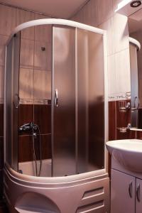 Twin Room with Balcony room in Restoran & Motel Manjež