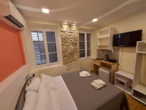 Corcyra microflat in old town