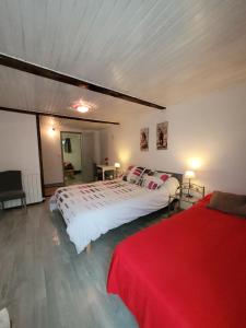 Maisons de vacances gite eslias : photos des chambres