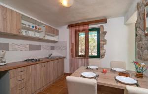 Beautiful Home In Povlja With 2 Bedrooms, Wifi And Heated Swimming Pool