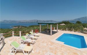 2 Bedroom Pet Friendly Home In Povlja