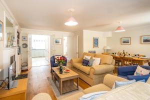 12 Prevetts Way - Aldeburgh Coastal Cottages