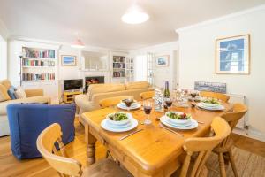 12 Prevetts Way - Aldeburgh Coastal Cottages