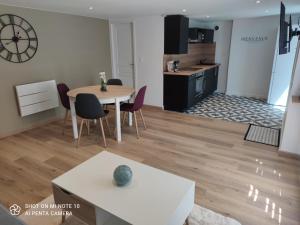 Appartements Appartement Bergerac hyper centre 2-4 personnes : photos des chambres