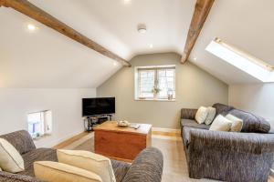 Upstairs Downstairs Cottage