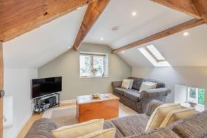 Upstairs Downstairs Cottage