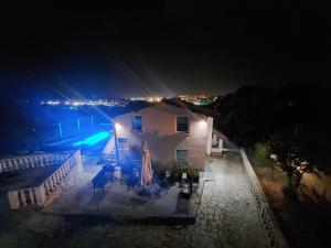 VILA Nejra1 sa Bazenom