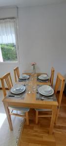 Appartements Appartement lumineux T3 avec jardin privatif a Hendaye - Parking et wif gratuit : photos des chambres