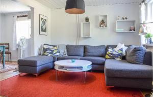 3 Bedroom Cozy Home In Tving