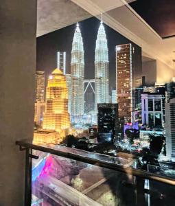 3 Bedrooms Short Stays Condo at KLCC