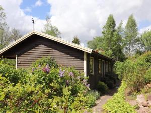 5 person holiday home in KNÄRED-By Traum