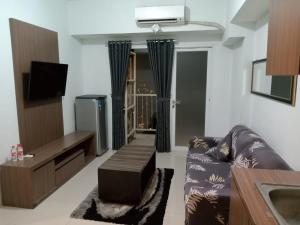 Tamansari Mahogany by SCT