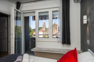 Split Central Luxury Studios