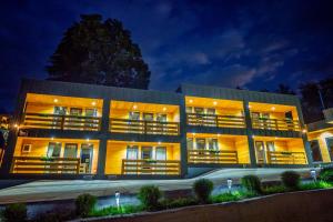 Casa Izvorul Negru Moisei