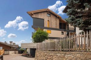 Aumia Apartment Rubin