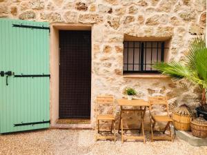 B&B / Chambres d'hotes Les Bosquets : Chambre Double - Vue sur Jardin