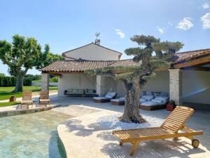 Villas Domaine de la Toumanque- Mas provencal renove- 4 chambres - 14 couchages : photos des chambres