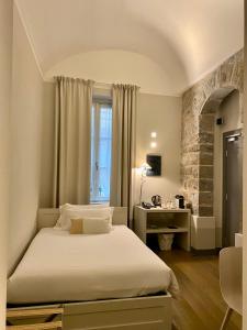 Single Room room in GombitHotel