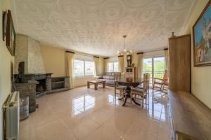 HomeHolidaysRentals Dona - Costa Barcelona