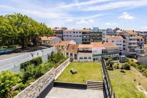 Camões Downtown with Parking