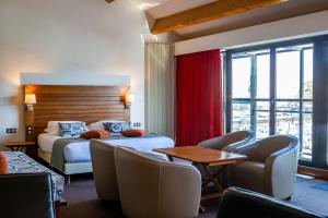 Hotels Hotel Le Grand Pavois : photos des chambres