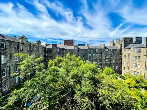 Open Plan 2 Bed Apt, Near Edinburgh Castle