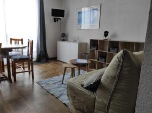 Appartements La Gela, studio cabine pieds de pistes : photos des chambres