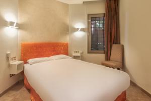 Alzaro 02 DELUXE SEA VIEW 2B