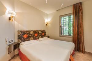 Alzaro 02 DELUXE SEA VIEW 2B