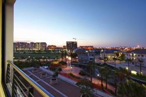 Knightsbridge 407 by Host Agents