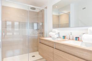 Bentor 3-1 PENTHOUSE JACUZZI POOL VIEW 3B