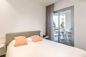 Ancor 1-1 POOL VIEW 2B