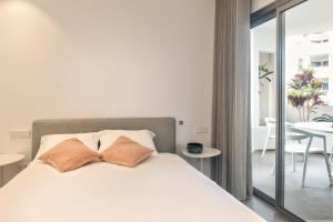 Ancor 1-1 POOL VIEW 2B