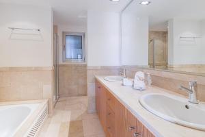 Romen 2-2 PENTHOUSE SEA VIEW & JACUZZI 2B