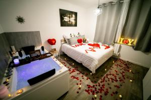 Appartements Kelys Residentiel T2 Premium Jacuzzi Terrasse : photos des chambres