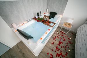 Appartements Kelys Residentiel T2 Premium Jacuzzi Terrasse : photos des chambres