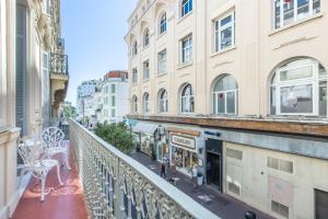 Appartements Residence Topaze - Central - Luxurious - 50m Croisette Palais - LRA CANNES : photos des chambres