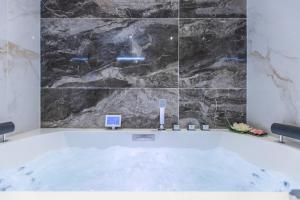 Appartements Residence Topaze - Central - Luxurious - 50m Croisette Palais - LRA CANNES : photos des chambres