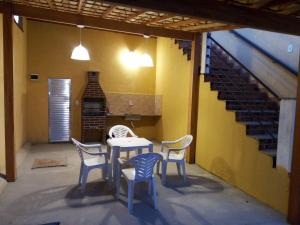 DUNAS BEACH - (Praia de Dunas e Forte) - Arejado e luminoso com amplo espaço esterno e churrasqueira.