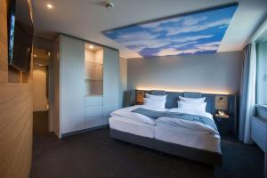 Suite room in Atlantic Hotel Airport